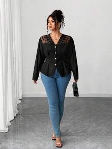 Elenzga 永不过时：哥特式预科风，融入周三元素。拥抱你内心的阴影，展现暗黑女性时尚。大码女式梭织长袖奢华优雅蕾丝拼接斜纹光滑黑色衬衫 - 黑色 - 查看 5