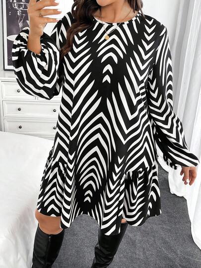 SHEIN Essnce Plus Size Women Autumn And Winter Fashion Casual Loose Comfortable Black Khaki Geometric Print Long Sleeve Dress,Fall Clothes,Winter Outfits,Curv Dress,Boho,Elegant Women Dresses,Holiday Dress,Work Dress,Summer Women Outfit