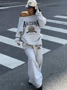 SHEIN EZwear 2 件女士休闲宽松宽领露肩运动衫和阔腿运动裤套装，复古亚利桑那印花，加厚，适合秋冬 - 灰色 - 查看 3