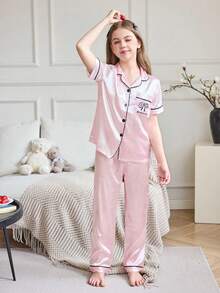 SHEIN 青少年女孩仿丝字母蝴蝶结提花开衫短袖上衣和裤子睡衣套装