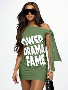 SUMWON WOMEN فستان قصير بأكتاف مكشوفة، بطبعات جرافيكية قوية ودرامية للشهرة، مطوي وملفوف، للسهرات والنوادي، بأكمام مربوطة وكتف واحد، للخروجات خلال فصلي الخريف والشتاء