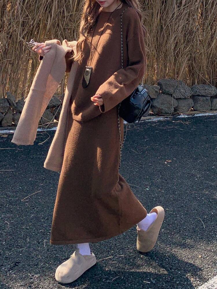 DAZY ชุดเซ็ตเสื้อสเวตเตอร์ถักสีพื้นลำลองสำหรับผู้หญิงและกระโปรง 2 ชิ้น, ฤดูใบไม้ร่วง/ฤดูหนาว - สีน้ำตาล - ดู 1