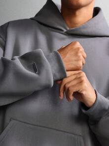 SUMWON Essentials 常规版型套头连帽衫，带中央口袋，基础款家居服，冬季系列，休闲款 - 灰色 - 查看 5