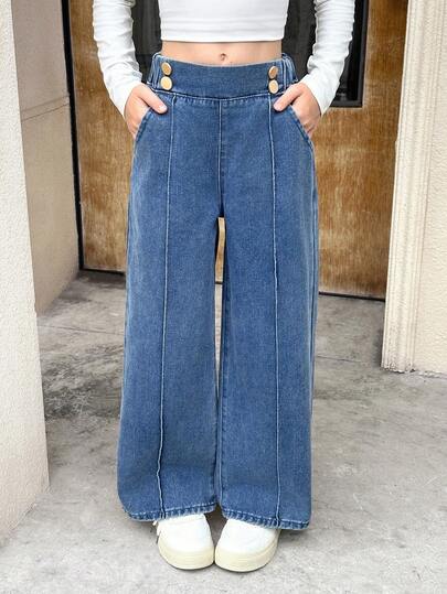 Serisse Kids 这款休闲百搭的蓝色阔腿牛仔裤，采用宽松的口袋设计，纯色前扣，基础款直筒剪裁，适合秋冬季穿着。它既有双口袋设计，又有前缝线，是秋冬返校季的理想选择，兼具街头复古风，舒适百搭，适合8-12岁女孩，无论是上学、居家还是旅行都非常合适。