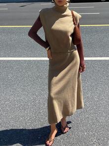 DAZY Women's Casual Solid Color Turtleneck Sweater Vest & Skirt 2-Piece Set, Autumn