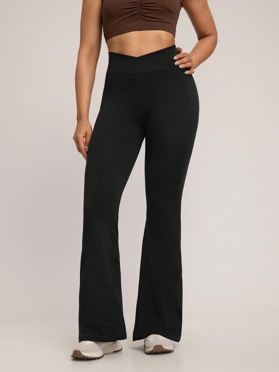 Hanevo Women Seamless Solid Color Flared Sports Pants - Black - View 1
