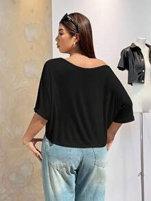 Muchica 黑色加大码短款休闲T恤