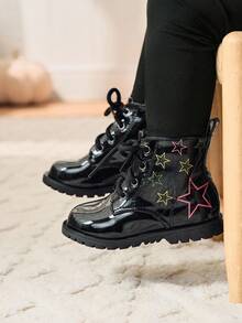 Cozy Pixies 1 双时尚可爱彩色星星图案舒适耐用平底黑色亮面婴儿短靴，适合秋冬季 - 黑色 - 查看 3