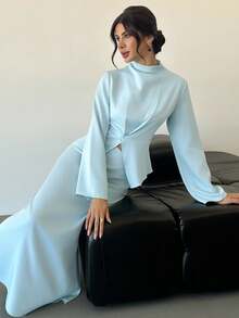 Firerie 女士优雅休闲都市通勤时尚百搭蓝色长袖立领不对称下摆衬衫搭配直筒裙套装，秋季穿搭 - 淺藍色 - 查看 6