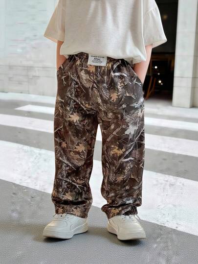 SHEIN 年轻男孩休闲街头迷彩印花编织阔腿裤带口袋，直腿，轻便，百搭，适合外出、度假、摄影、上学、运动、聚会、春夏
