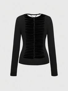 ROMWE Grunge Punk Y2K朋克韩流交叉铆钉设计激光镂空后背修身长袖T恤，纯色百搭 - 黑色 - 查看 2