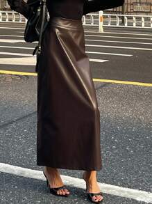 Livesso 优雅PU直筒女裙，秋冬皮裙 - 棕色 - 查看 7