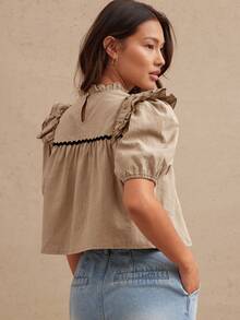 WESTFADE Top de muñeca de estilo occidental con cuello de pico, mangas con volantes y ribete de contraste