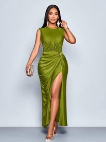 SOLERSUN 女士优雅纯色褶皱镂空时尚金属环扣小众设计褶皱开衩无袖长款连衣裙 - 橄欖綠 - 查看 6