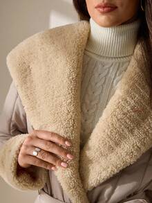 CLARA VERO Cappotto trapuntato lungo con fodera in sherpa sul colletto, vita con cintura e tasche laterali, abbigliamento esterno caldo ed elegante, tessuto impermeabile - Beige - Visualizzare 5