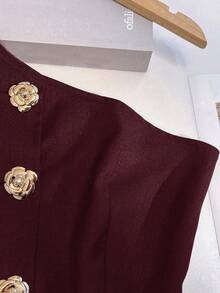 Franclia 时尚优雅的 S 形性感不对称领口金属扣装饰黑色女式衬衫，春夏 - 紅木色 - 查看 3