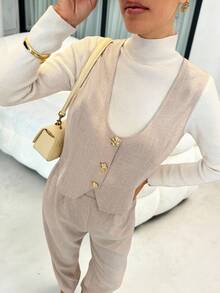 Lavishia 杏色罗纹针织低弹力U领修身腰背心外套+修身裤（带口袋）女款两件套，适合日常通勤和分层穿着 - 杏色 - 查看 4