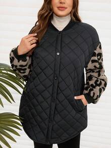 EMERY ROSE Áo khoác mùa đông dài tay, cài cúc đơn, cổ áo bóng chày, họa tiết da báo, phối màu, cỡ lớn dành cho nữ. Áo khoác cỡ lớn, áo khoác mùa đông cỡ lớn, áo khoác chần bông cỡ lớn, áo khoác họa tiết da báo cỡ lớn, áo khoác mùa đông cỡ lớn dành cho nữ, áo khoác năm mới cho nữ, áo khoác thường ngày cho nữ, áo khoác họa tiết da báo. - màu đen - Xem 4