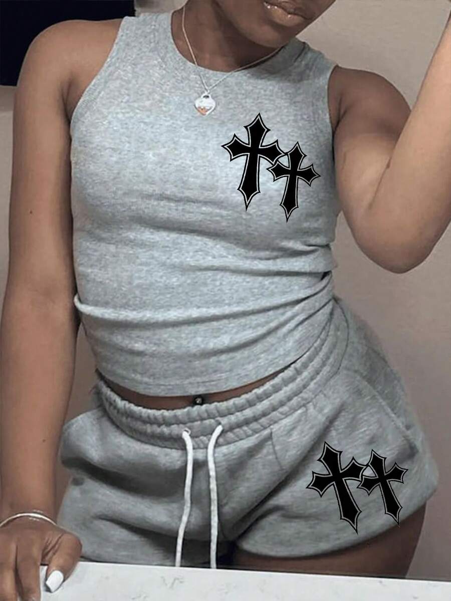 Slaydiva 休闲简约十字印花女式运动装，圆领无袖背心，带口袋和短裤，两件套，适合夏季