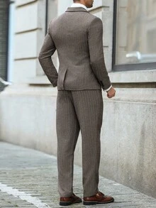 Calvornis 男士商务缺口翻领双排扣西装外套和裤子套装 - 咖啡棕 - 查看 2