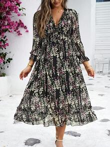 SHEIN Holidaya 碎花印花荷叶边袖荷叶边下摆长款连衣裙 女式度假海滩装