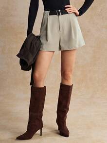 House of One Quần short xếp ly dệt trơn có thắt lưng đen dành cho nữ mặc thường ngày mùa thu - Màu Khaki - Xem 6