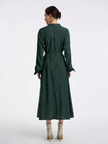 Aalyst Rochie de damă cu mânecă lungă și decolteu în V, cu volane pe umeri, talie legată și manșete cu nasturi, elegantă și versatilă pentru birou sau vacanță, potrivită pentru primăvară, toamnă și iarnă - Verde inchis - Vizualizare 5