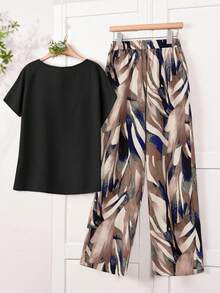 EMERY ROSE Plus Size Women Solid Color Batwing Sleeve Shirt And All-Over Print Wide Leg Pants Casual 2 Pieces Set - Black - View 2