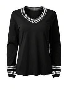 SHEIN Plus Size Women Geometric Pattern V-Neck Long Sleeve Casual T-Shirt, Autumn Fall Cloth For Women - Multicolor - View 3