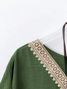 Linhara CURVE Plus Size Women Vintage V-Neck Floral Printed Button Down Blouse - Green - View 5