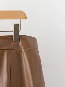 GlowEve CURVE 大码女式复古高腰PU皮裙 - 棕色 - 查看 6