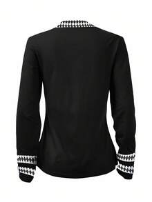 SHEIN Plus Size Women Geometric Pattern V-Neck Long Sleeve Casual T-Shirt, Autumn Fall Cloth For Women - Multicolor - View 2