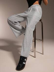 Hanevo Women's Casual Street Style Elastic Waist Pocket Maxi Sweatpants - Light Grey - View 7