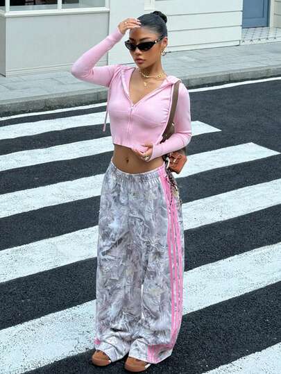 Muchica Women's Elastic Waist Branch Print Patchwork Loose Fit Sports Sweatpants, Y2k