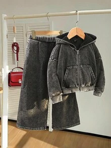 SHEIN Playful Pals Girls Casual Loose Hooded Short Denim Jacket, Soft & Comfortable Straight Leg Denim Pants Set, Versatile & Fashionable For Daily Wear Fall Winter - Black - View 9
