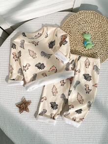 SHEIN Playful Pals 两件套幼儿男童恐龙印花加厚长袖上衣和裤子睡衣套装 - 卡其色 - 查看 1