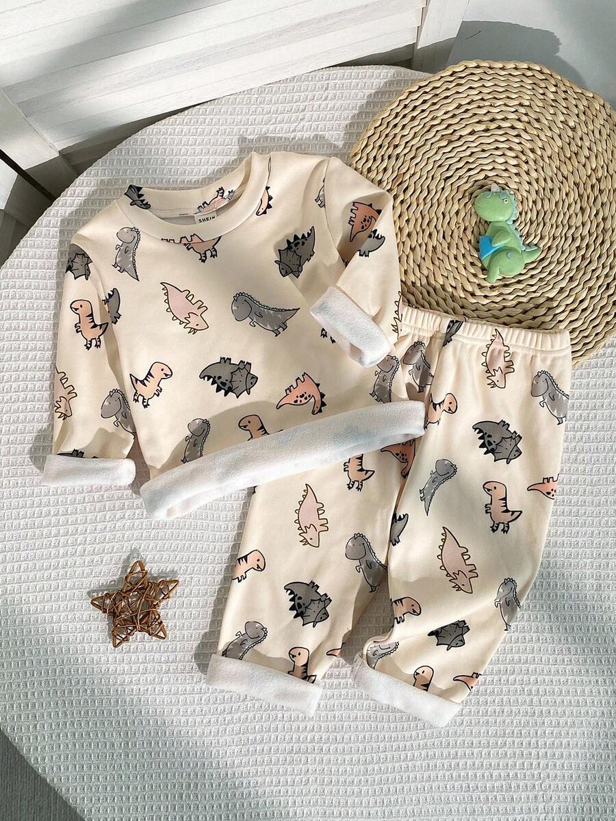 SHEIN Playful Pals 两件套幼儿男童恐龙印花加厚长袖上衣和裤子睡衣套装 - 卡其色 - 查看 1