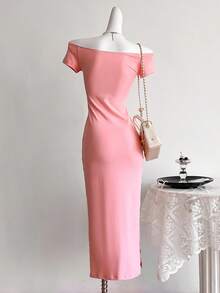 SHEIN Sweetra Young Vestido midi de punto de color liso con hombros descubiertos, ajuste ceñido y abertura lateral, vestido casual versátil para uso diario para adolescentes - Rosa - Ver 2