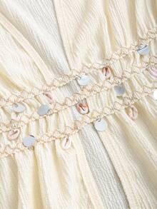 Sweetra 女式杏色休闲轻薄纹理贝壳装饰深V领修身荷叶边下摆喇叭袖衬衫 - 杏色 - 查看 3