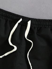 Manfinity EMRG Conjunto de chaqueta blanca con rayas y pantalones con cordón y múltiples bolsillos para hombre, ropa de otoño - Negro - Ver 5