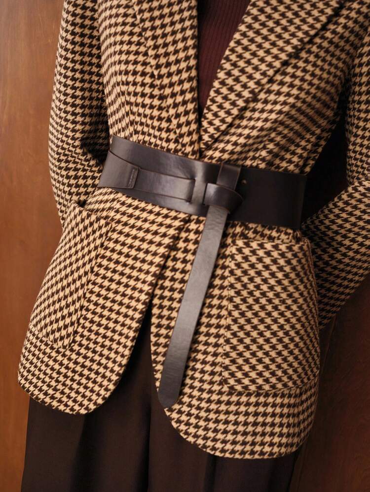 HOUNDSTOOTH PATTERN BELTED BLAZER