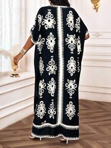 SHEIN Lady 秋冬优雅工作办公室黑白花卉印花斜口袋加大码连衣裙端庄连衣裙，太阳裙女士夏季服装女士夏季连衣裙女士度假服装女士沙滩服装女士婚礼宾客礼服女士生日礼服猎豹印花商务休闲女士生日服装女士 7 月 4 日女士 - 黑與白 - 查看 2