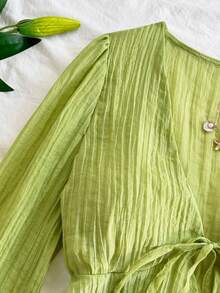 Soleia 荷叶边下摆喇叭袖系带衬衫 - 綠色 - 查看 4