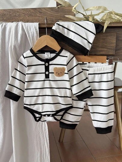 SHEIN Vintaside Kids 新生儿和男婴三件套条纹开胸泰迪熊图案长袖连体衣，搭配同色系裤子和帽子。全新时尚休闲款，适合居家和户外拍摄