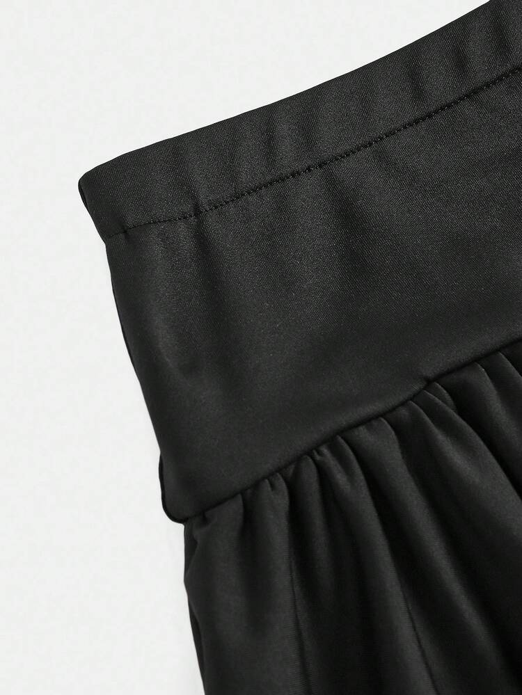 SHEIN Girlism Teen Girls Casual, Sports, School, Back To School, Black Layered Ruffle Hem Skirt Shorts, Bow Decor, Sweet & Cool, Black Pink, Spring And Summer, Cool, Basic, Daily, Versatile, Sports Fashion Summer, Back To School Season, School Uniforms Fall Winter - Black - View 7