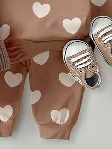 1 Set Baby Girls Casual Cute Fashion Heart Print Crew Neck Sweatshirt And Sweatpants Set, Autumn Fall Winter - Multicolor - View 5