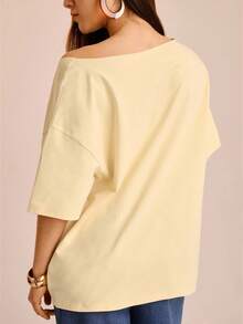 CAJUNI T-shirt ample à manches courtes asymétrique pour femmes en vacances avec imprimés de coquillages, d'étoiles de mer et d'hippocampes. Polyvalent pour l'été