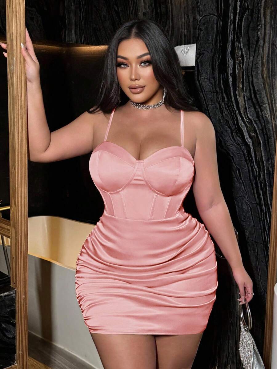 NU&NOW 加大码女式纯色褶皱露背紧身吊带背心连衣裙，适合音乐节、派对、庆典 - 藕粉色 - 查看 1