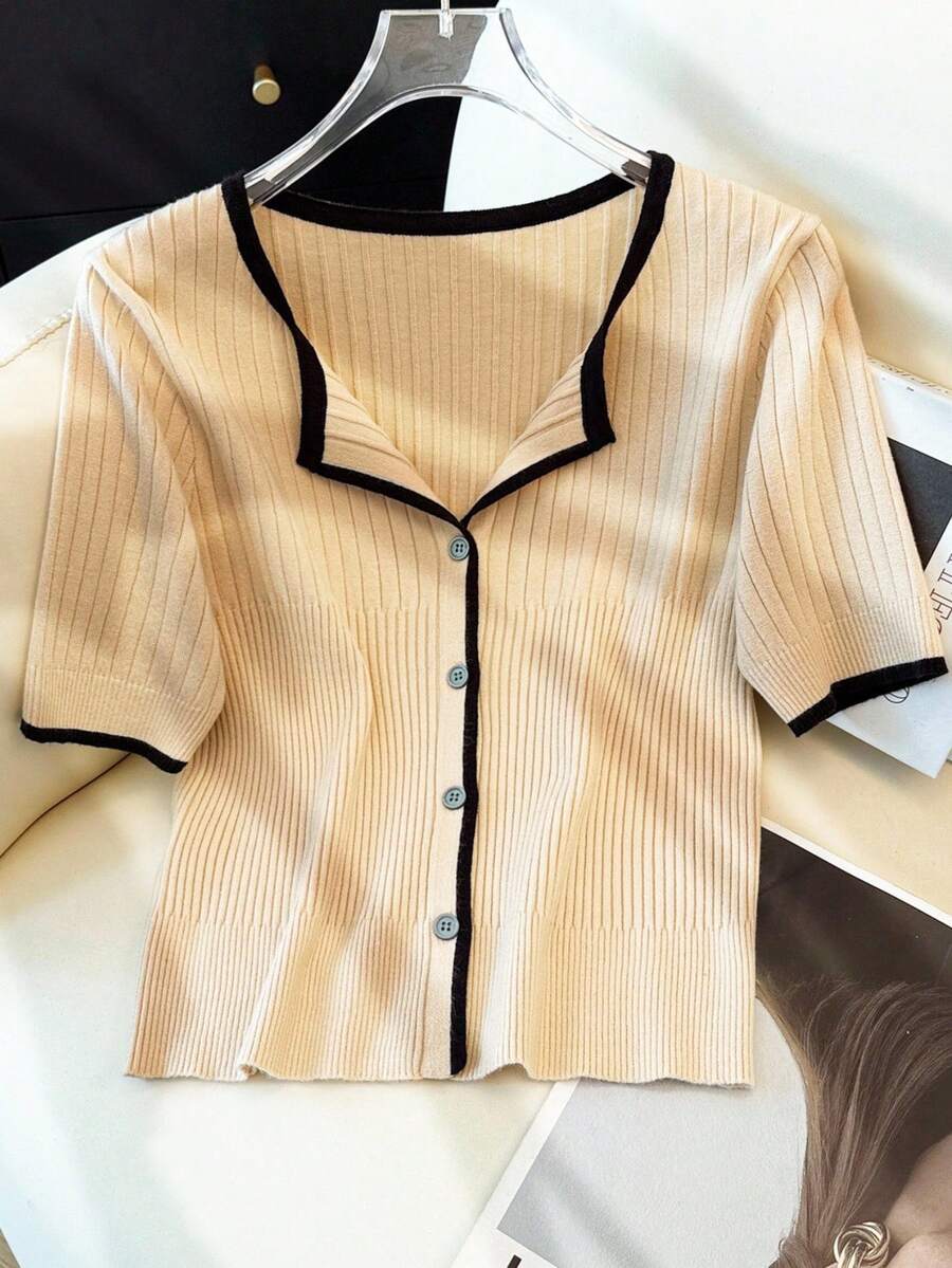 SHEIN LUNE 法式夏季優雅女款辦公針織上衣,奶油色與黑色圓領對比色邊羅紋編織中袖修身商務休閒襯衫 - 卡其色 - 查看 1