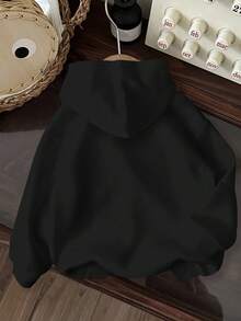 SHEIN 黑色男婴休闲宽松舒适卡通熊图案柔软针织卫衣，适合秋冬季穿着